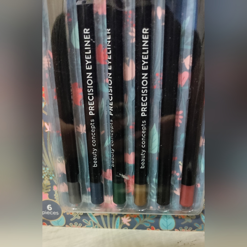 ***SOLD*** NIB - Beauty Concepts - Precision Eyeliner Collection - 6 Liners - Picture 2 of 2